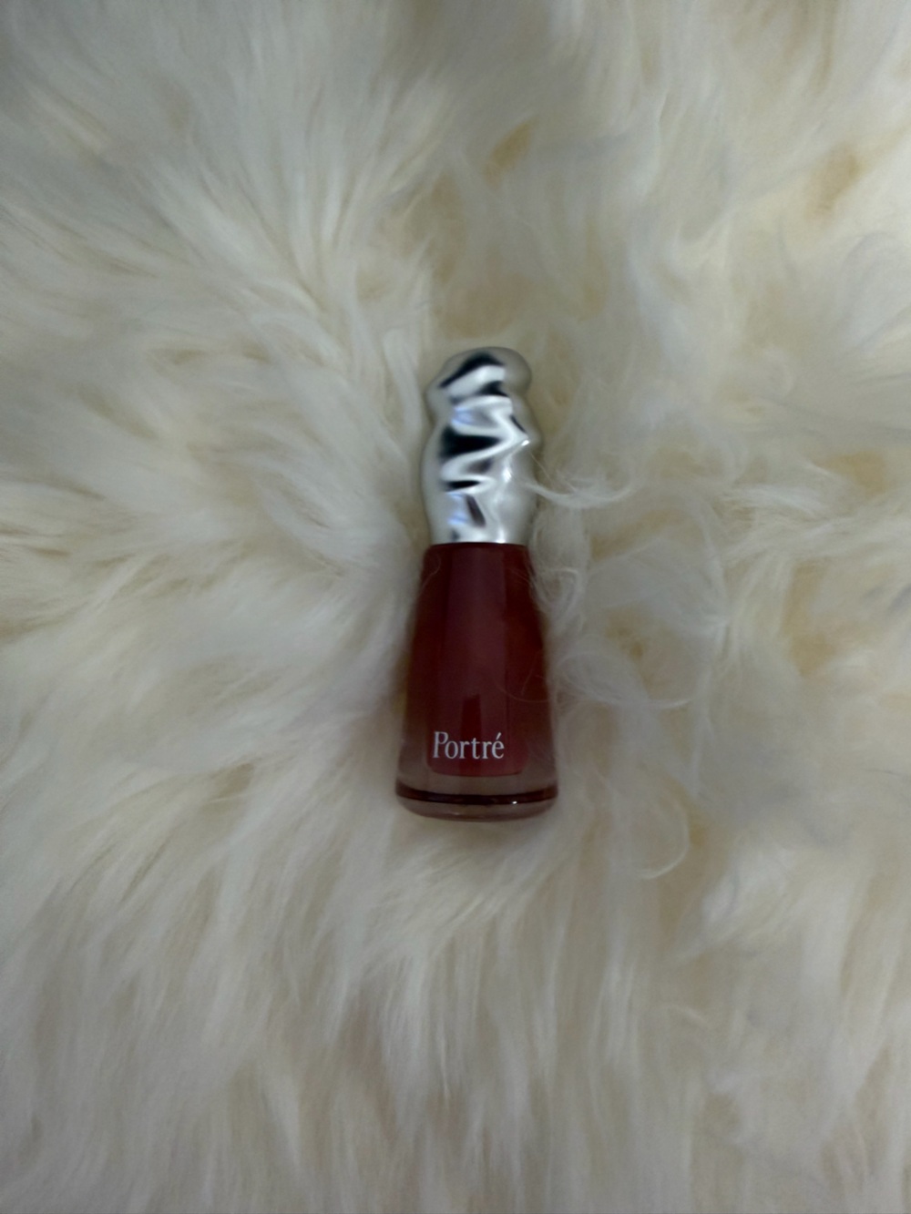 Authentic K-beauty Portré Lipstick in Deep Burgundy